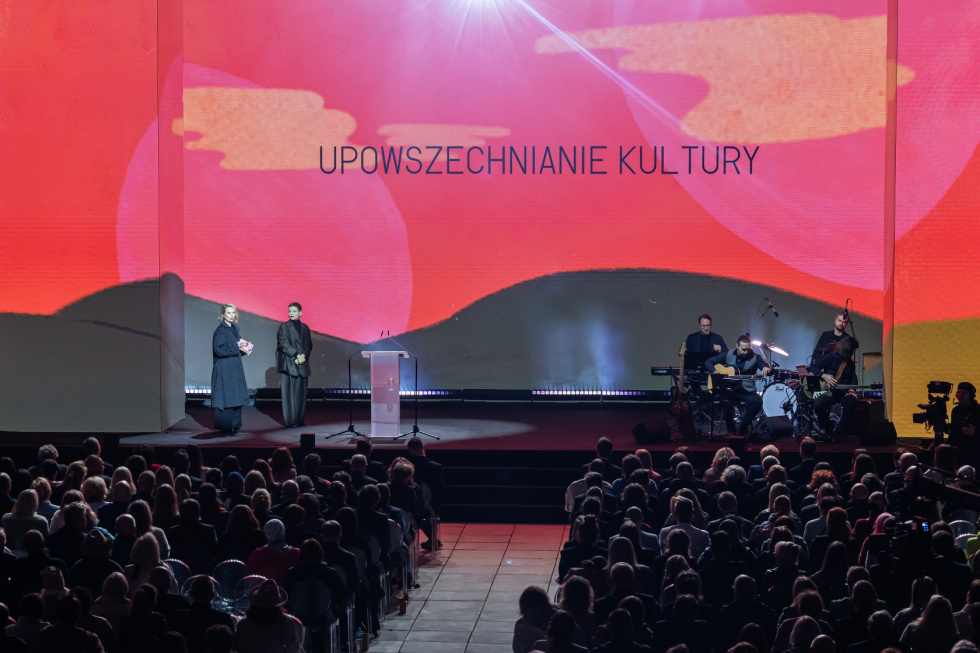 Na zdjęciu uroczystość wręczenie nagród ministerialnych 