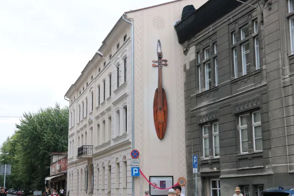 Na zdjęciu kamienica 