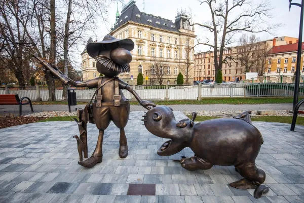 Na zdjęciu pomnik Pampaliniego 