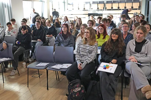 Młodzież biorąca udział w projekcie 