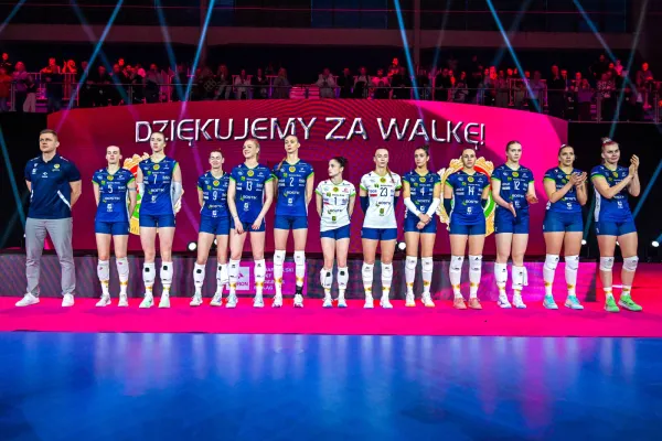 na zdjęciu siatkarki