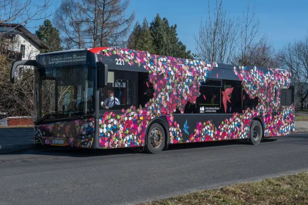 Autobus na Dzień Kobiet - ETNObus MZK BB