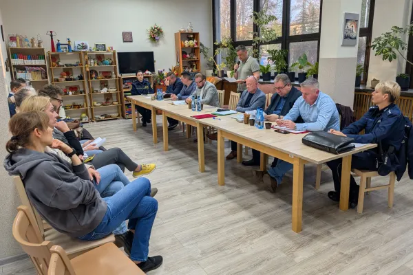 Na zdjęciu uczestnicy zebrania sprawozdawczego