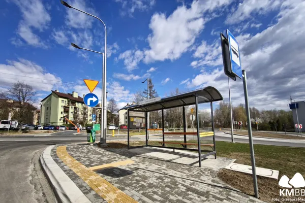 Na zdjęciu przystanek na pętli 