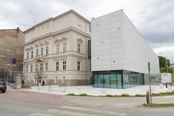 Na zdjęciu Centrum Bajki i Animacji OKO - Studio Filmów Rysunkowych