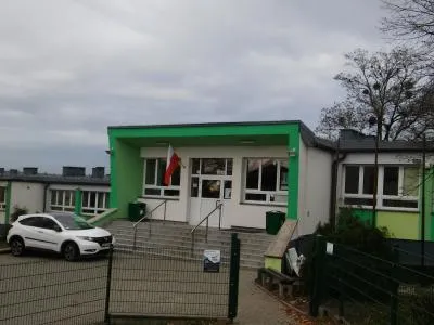 Zdjęcie przedstawiające budynek przy ulicy Norwida.